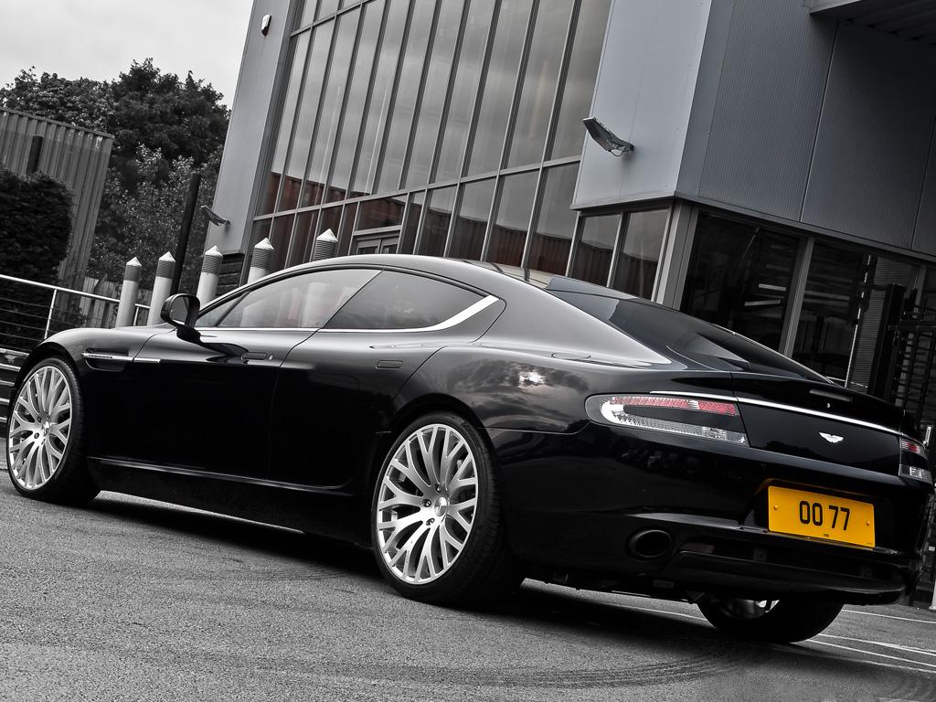 Aston Martin Rapide by Kahn Design