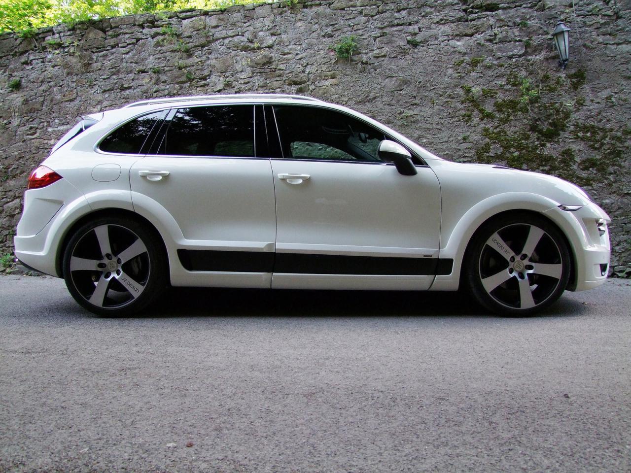 Porsche Cayenne Progressor by JE Design