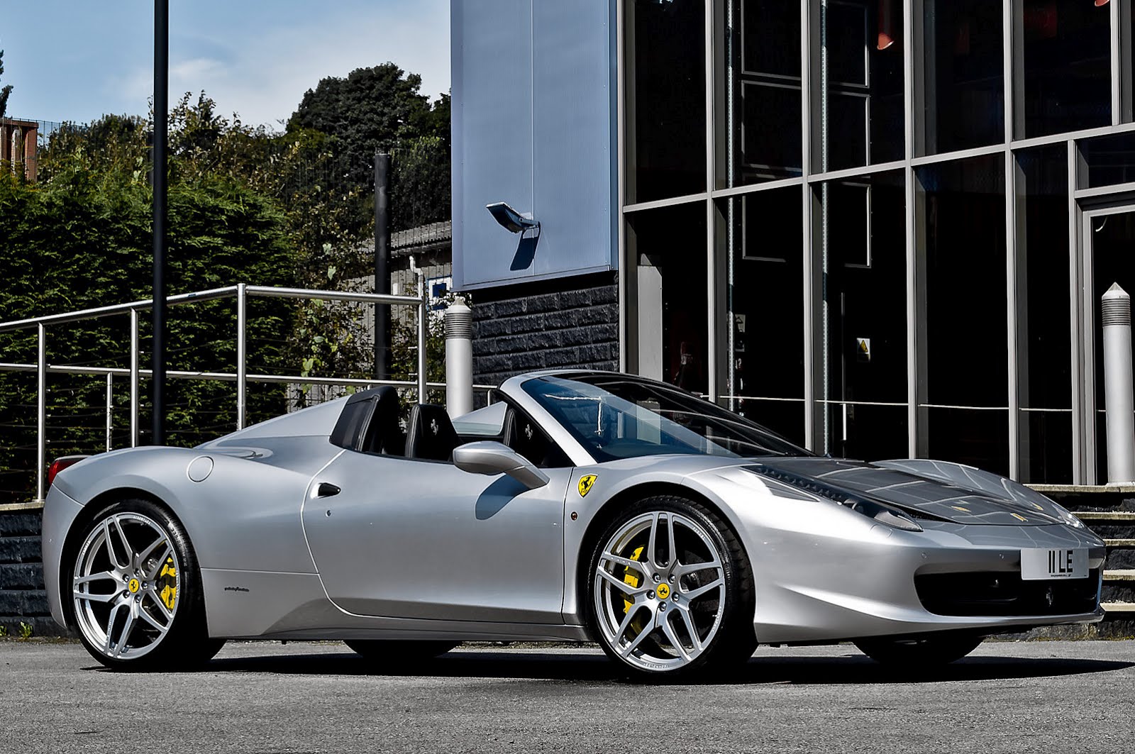 Ferrari 458 Italia Spider by Kahn Design