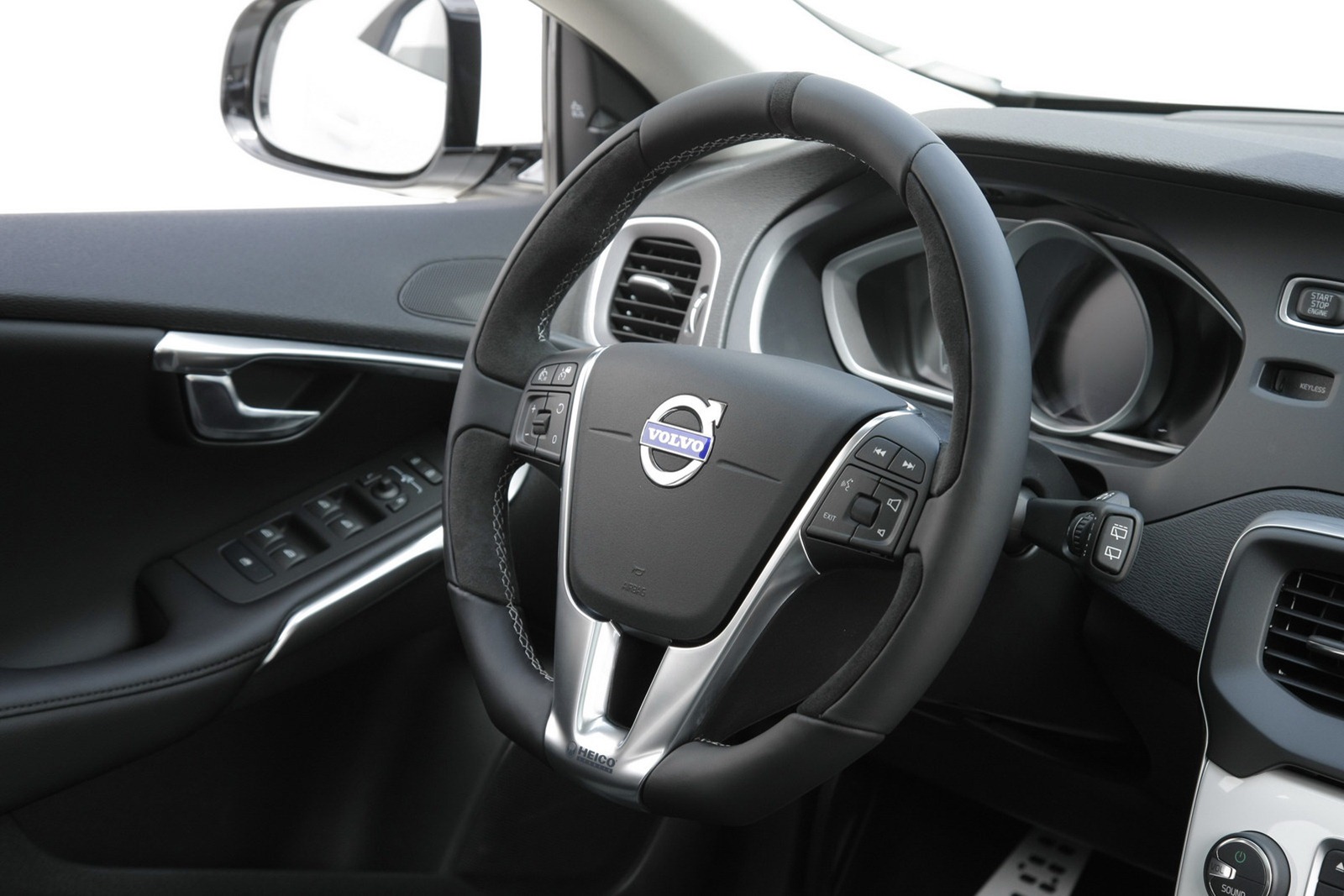 Volvo V40 by Heico Sportiv