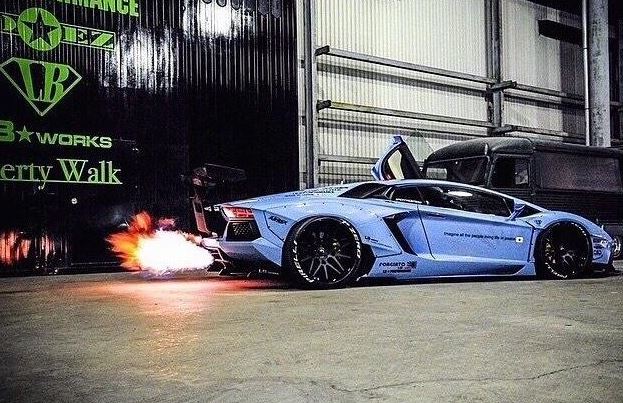 Lamborghini Aventador by Liberty Walk