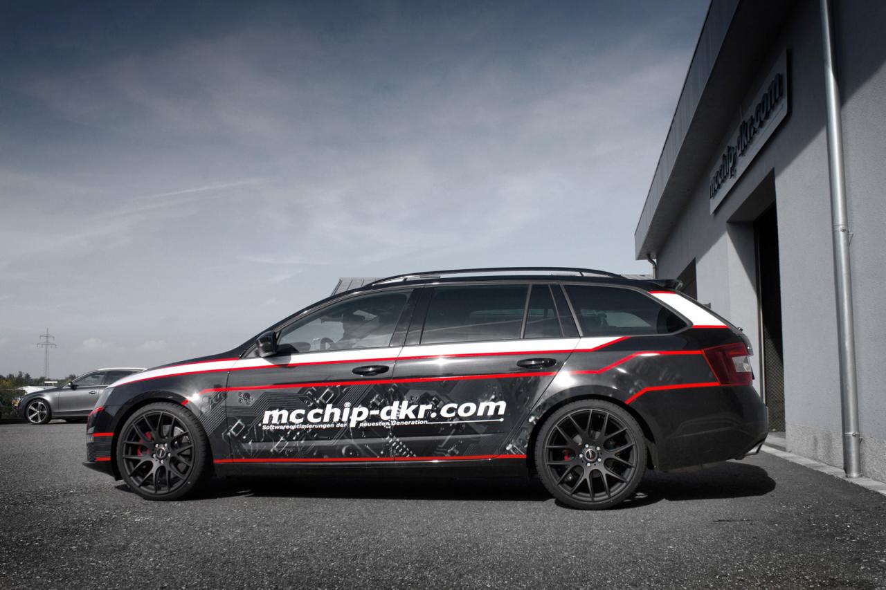 Skoda Octavia Combi RS by mcchip-dkr