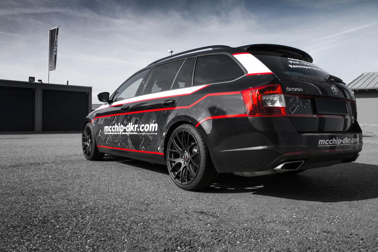 Skoda Octavia Combi RS by mcchip-dkr