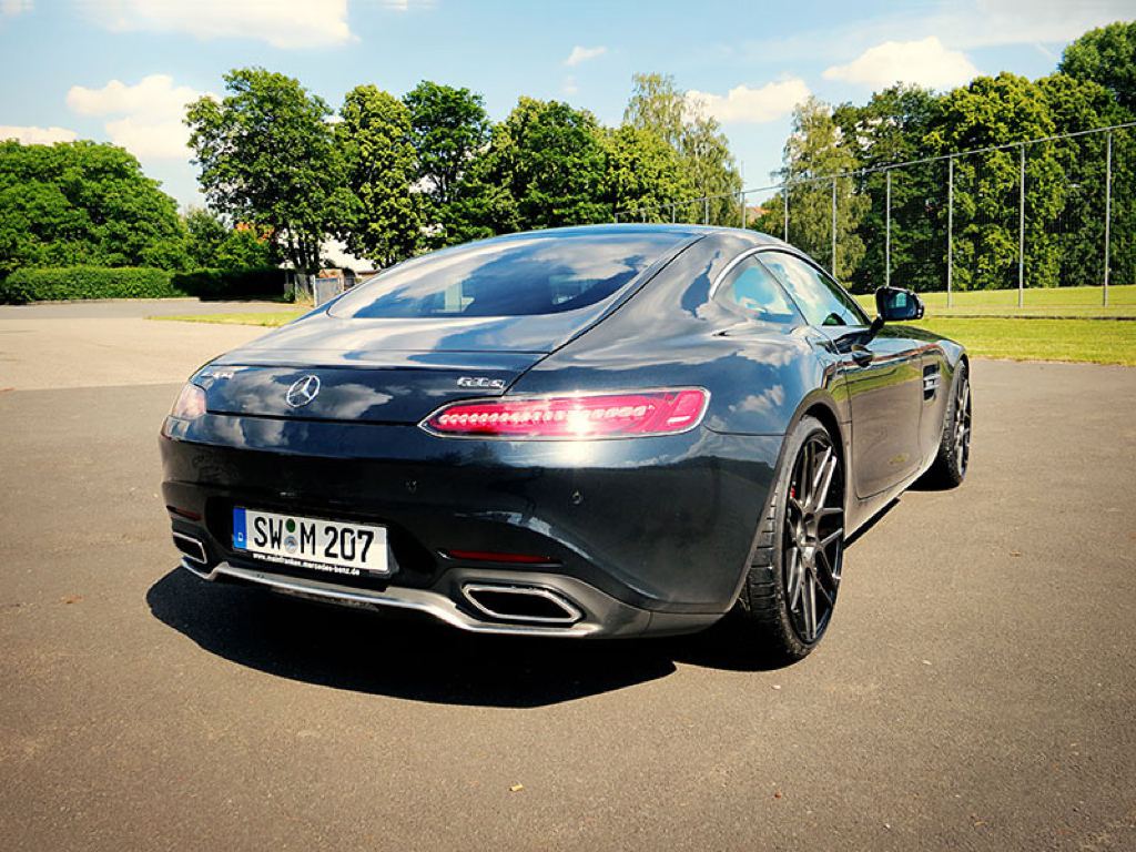 Mercedes-AMG GT on LOMA Wheels