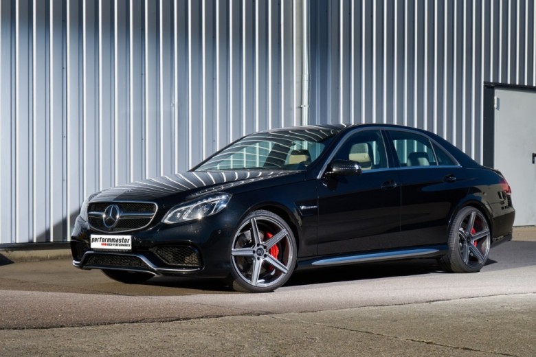 Mercedes-Benz E63 AMG by Performmaster