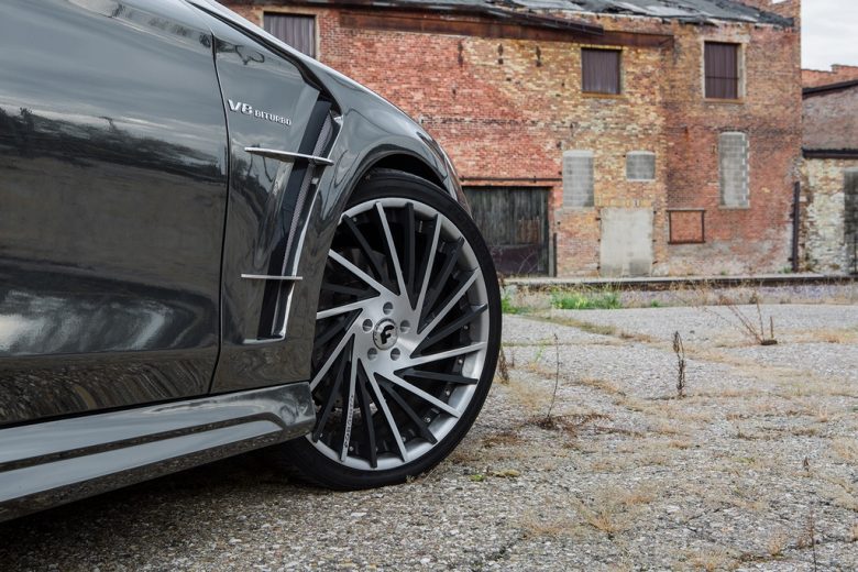 Mercedes-Benz S-Class Coupe by Wald International Looks Marvelous in Black Chrome