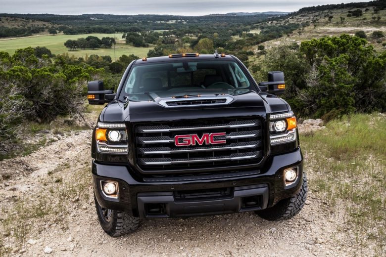 GMC`s 2017 Sierra All Terrain X IS Really Appealing with the Massive Design
