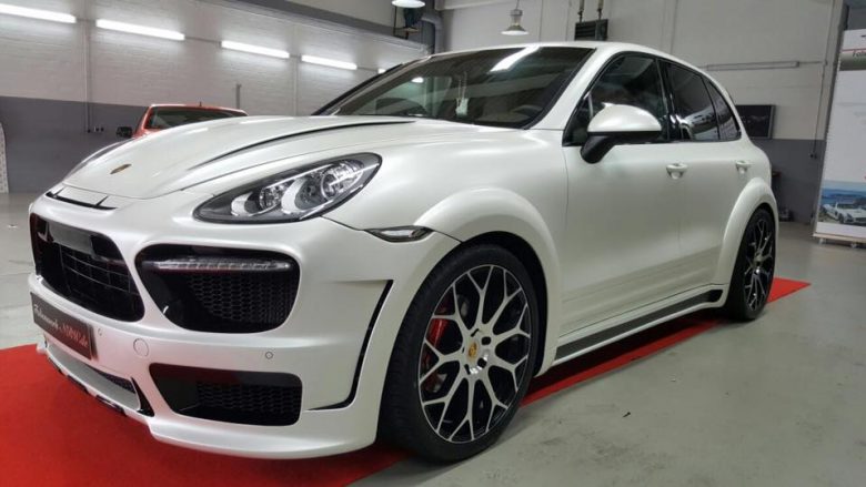 Porsche Cayenne Gets Prior Design Wide Aero Kit from NRW