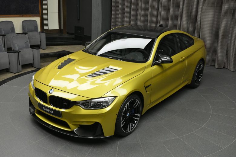 F82 BMW M4 Gets Impressive Display in Abu Dhabi
