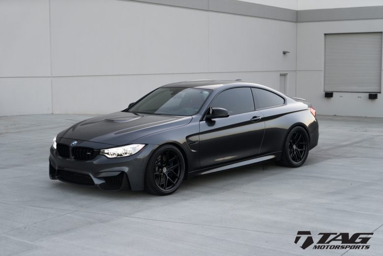F82 BMW M4 in Mineral Grey Gets the One-Off HRE Wheels