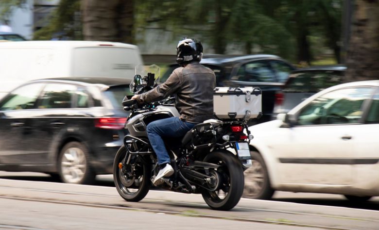 5 Tips for Safely Passing Other Vehicles When on a Motorcycle