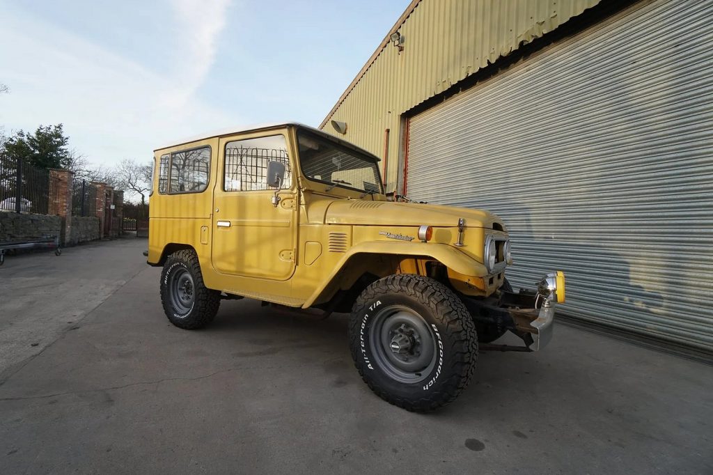 FJ Land Cruiser Restomod with Lexus V8 10