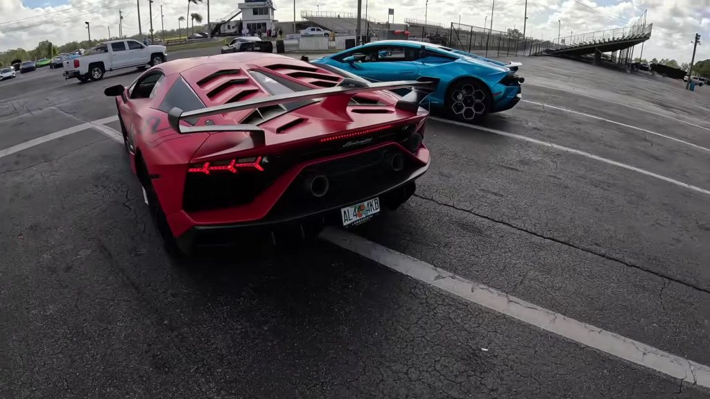 Aventador SVJ vs. Huracan Tecnica Drag Race 4