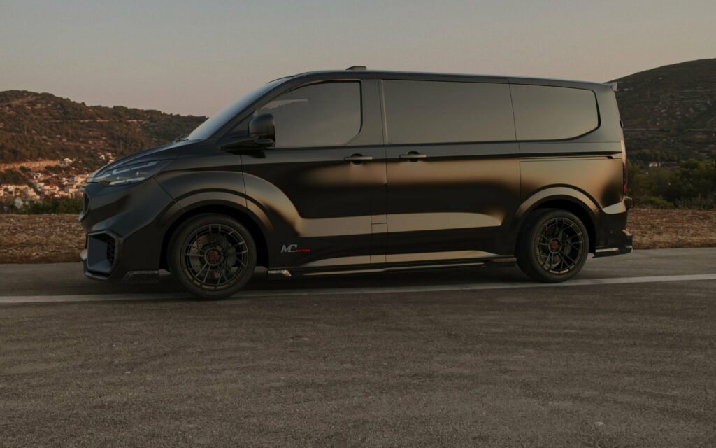 Ford Transit Custom Carbon Fiber Kit by Motion R 5