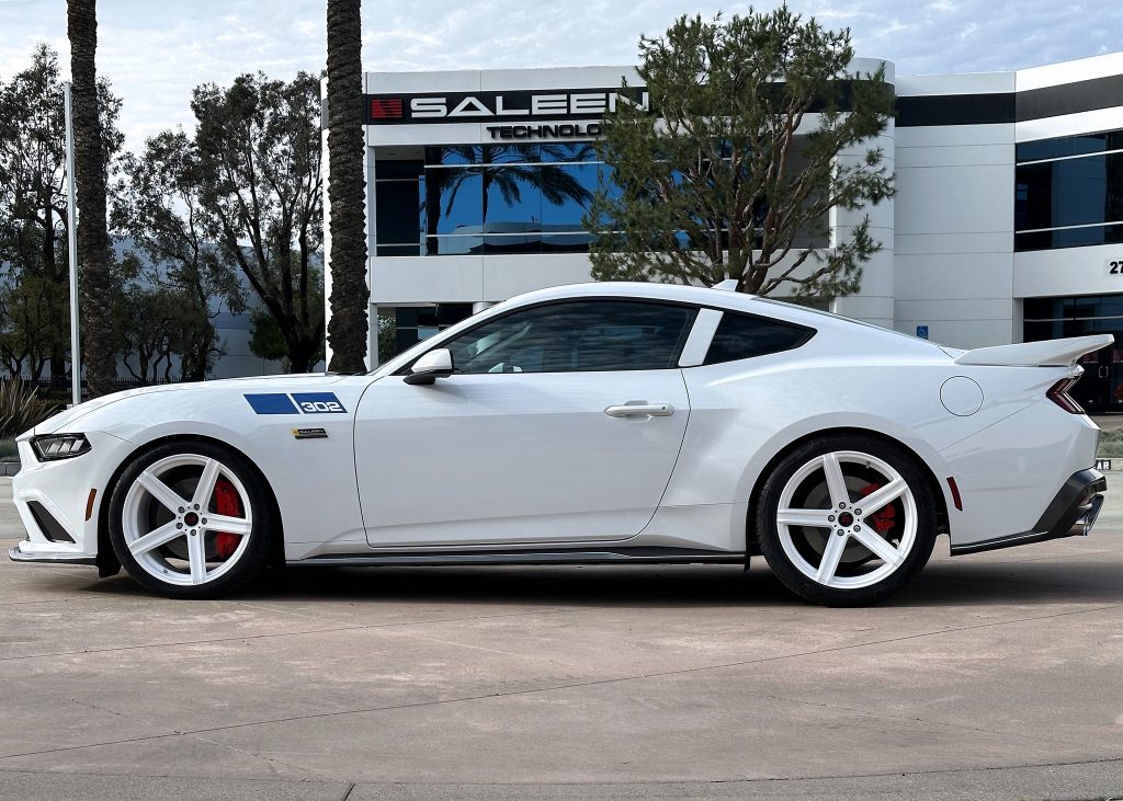 Saleen 302 Yellow Label Mustang 1