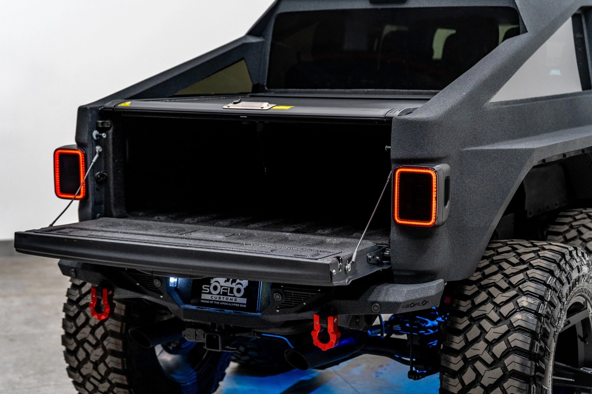 Apocalypse HellFire 6x6 Eight Passenger Edition (12)