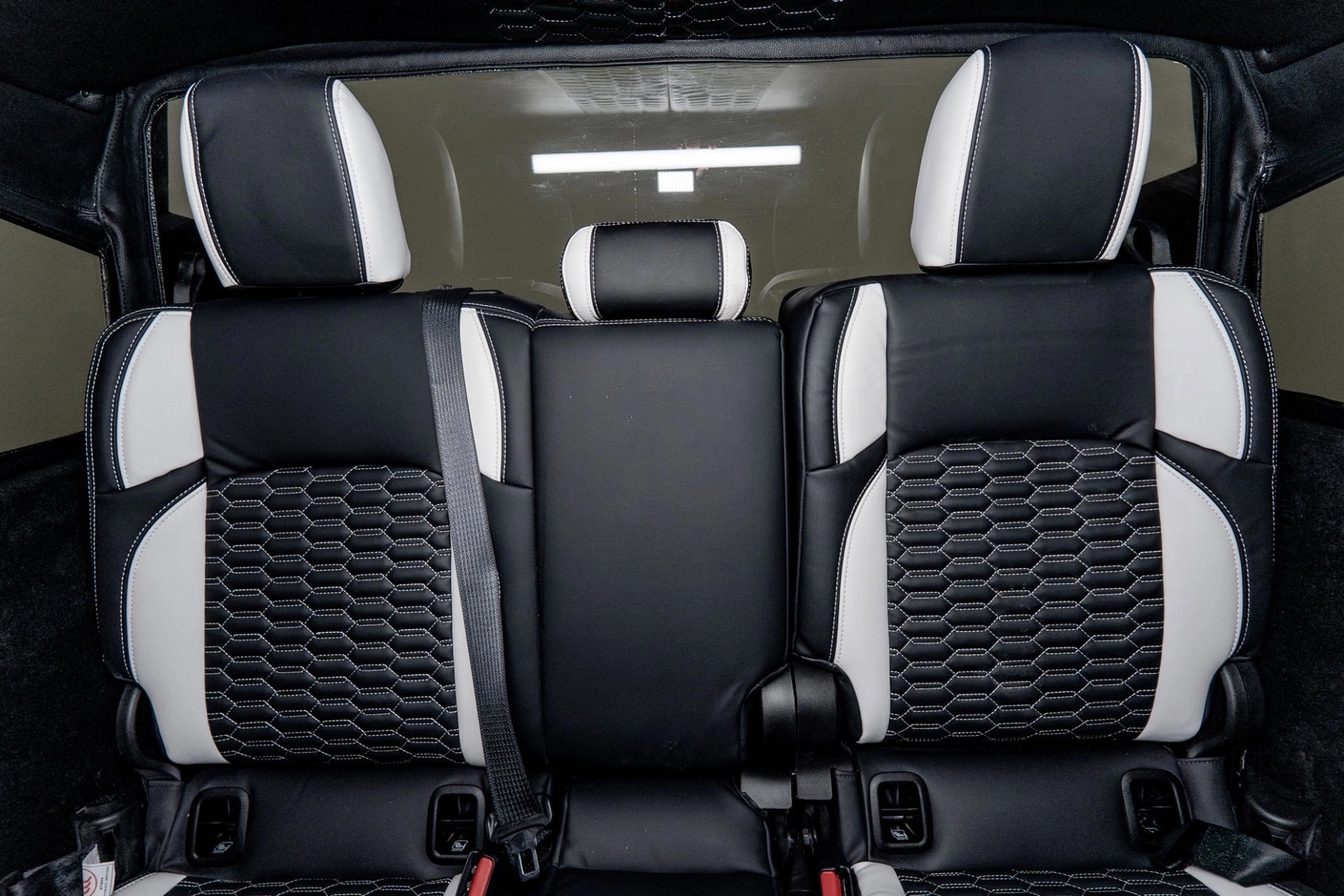 Apocalypse HellFire 6x6 Eight Passenger Edition (14)