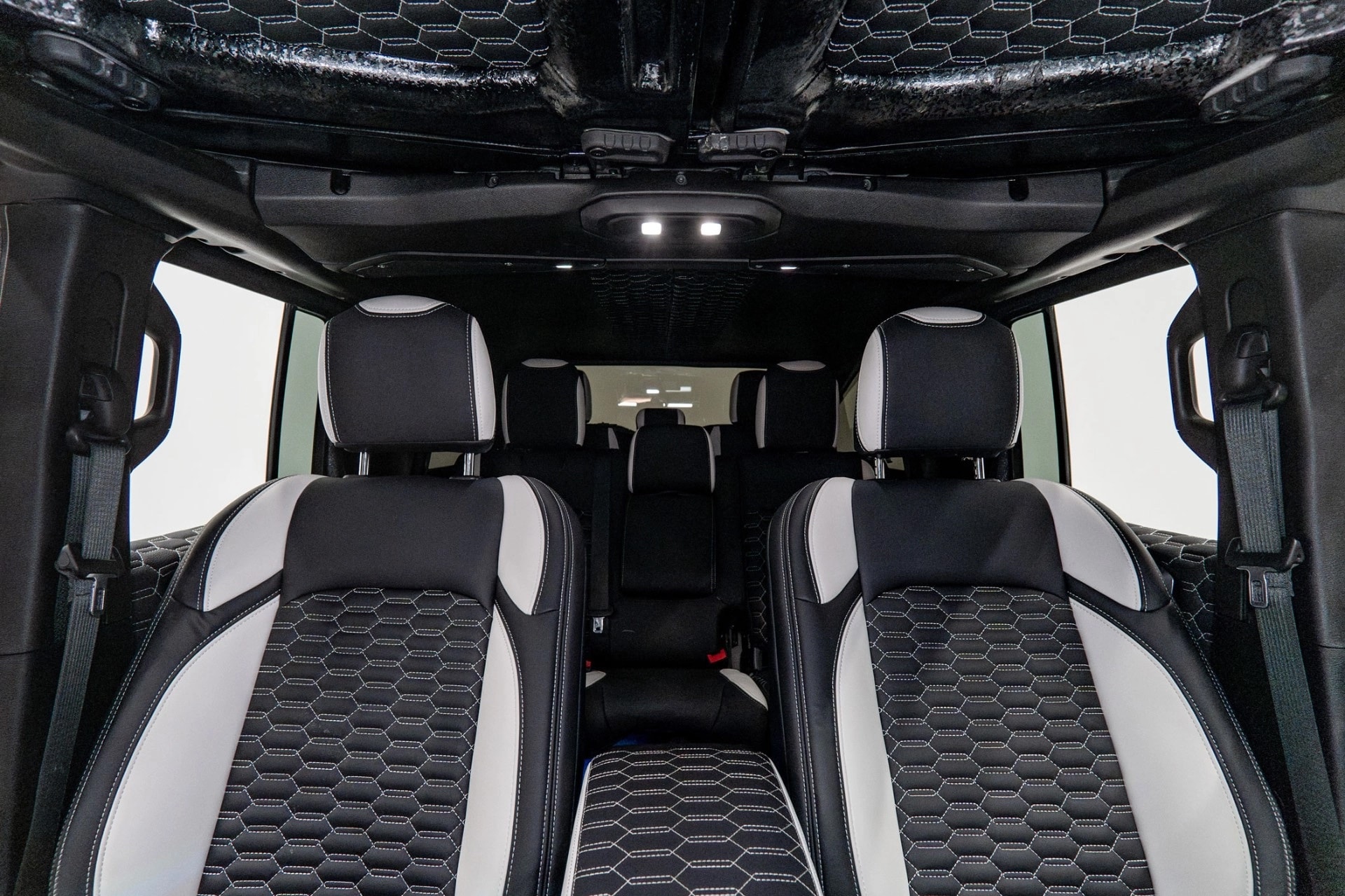 Apocalypse HellFire 6x6 Eight Passenger Edition (21)