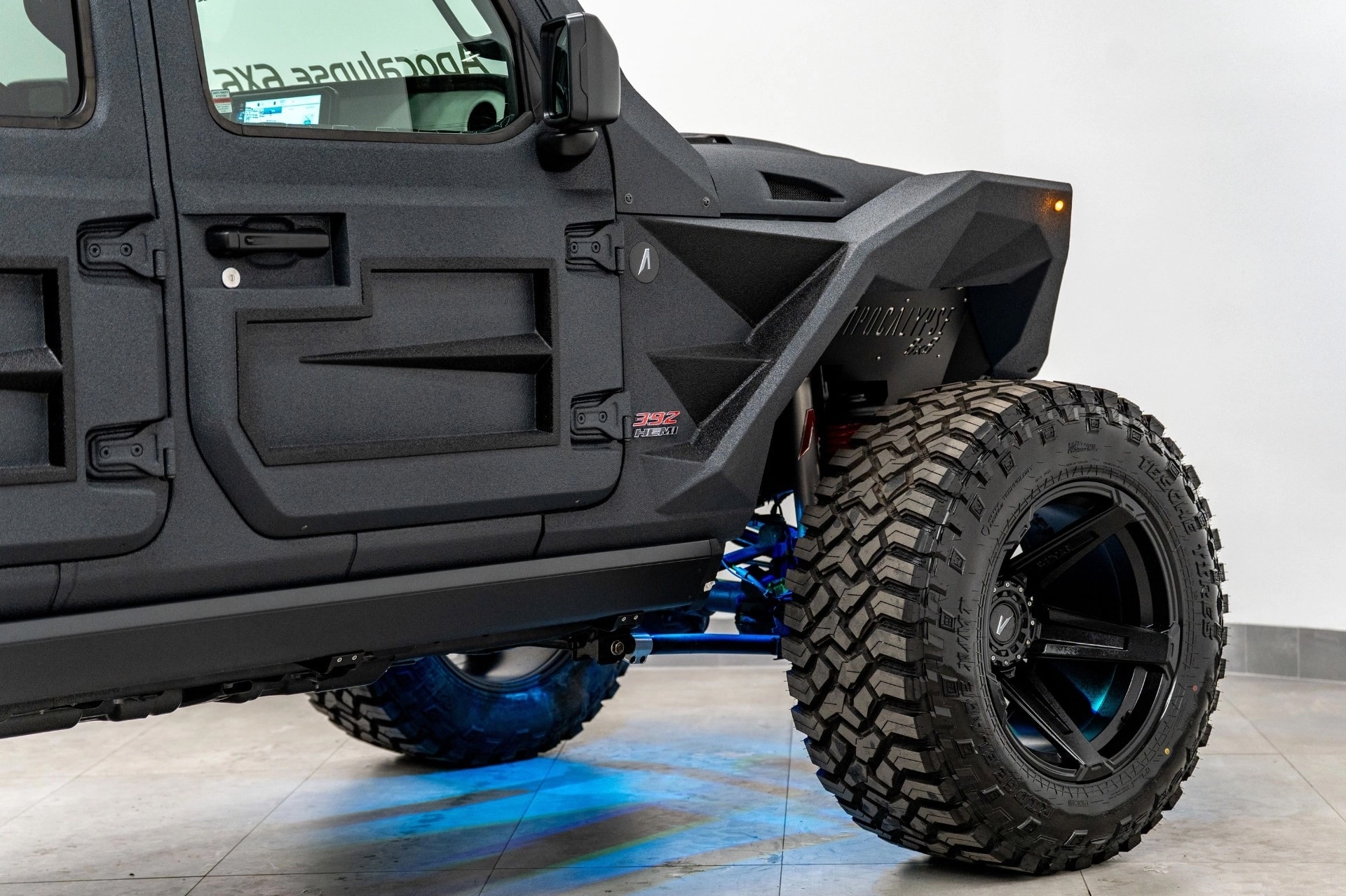 Apocalypse HellFire 6x6 Eight Passenger Edition (9)
