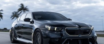 G90 BMW M5 with Vossen Wheels (14)