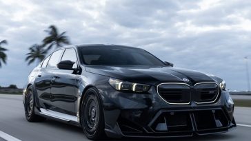 G90 BMW M5 with Vossen Wheels (14)