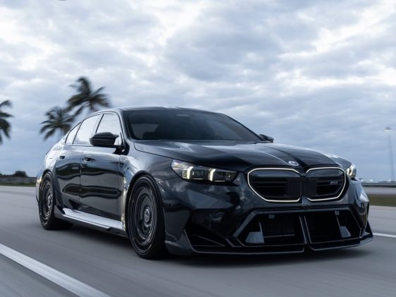 G90 BMW M5 with Vossen Wheels (14)
