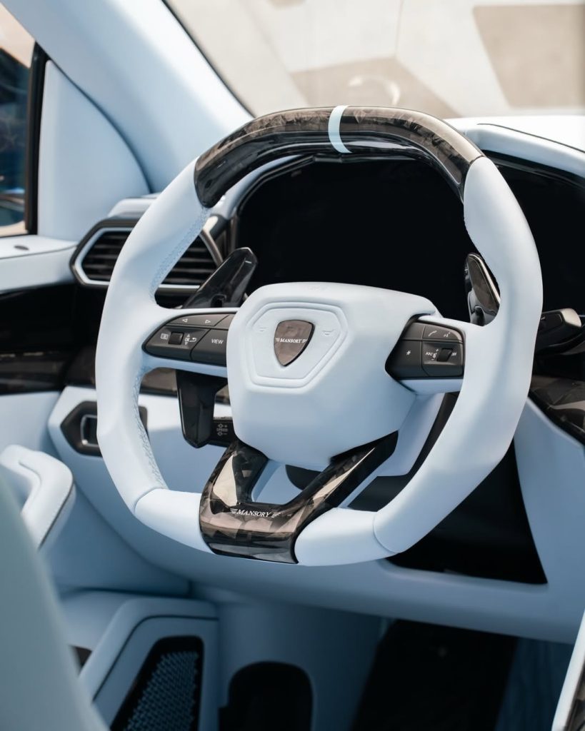 Lamborghini Urus by Mansory (1)