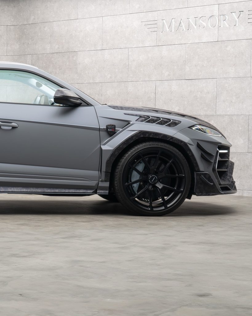 Lamborghini Urus SE Venatus by Mansory (13)