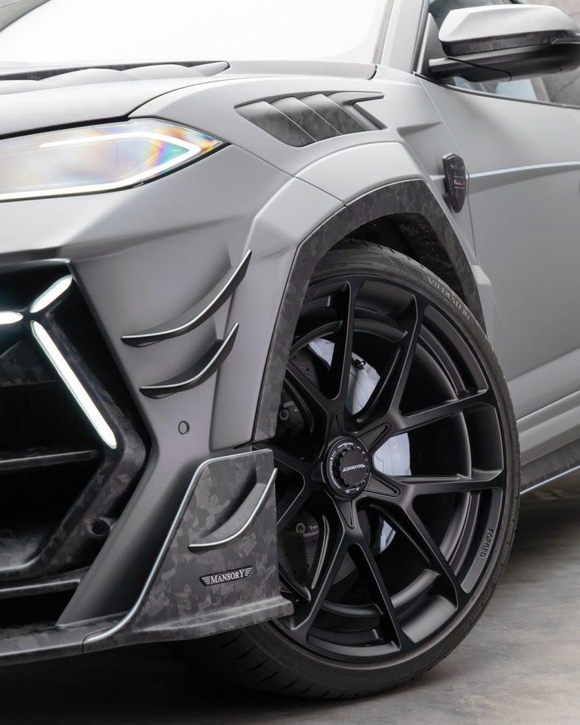 Lamborghini Urus SE Venatus by Mansory (7)