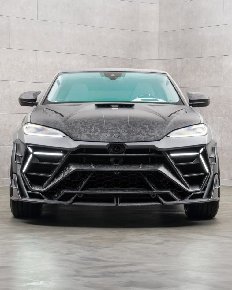 Lamborghini Urus SE Venatus by Mansory (8)