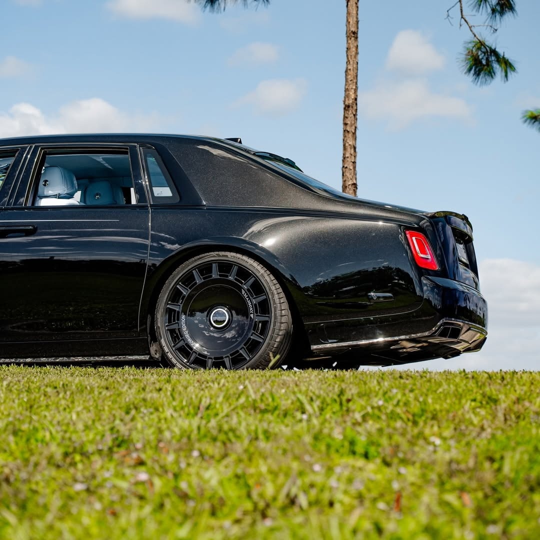 Rolls Royce Phantom by Mansory (5)