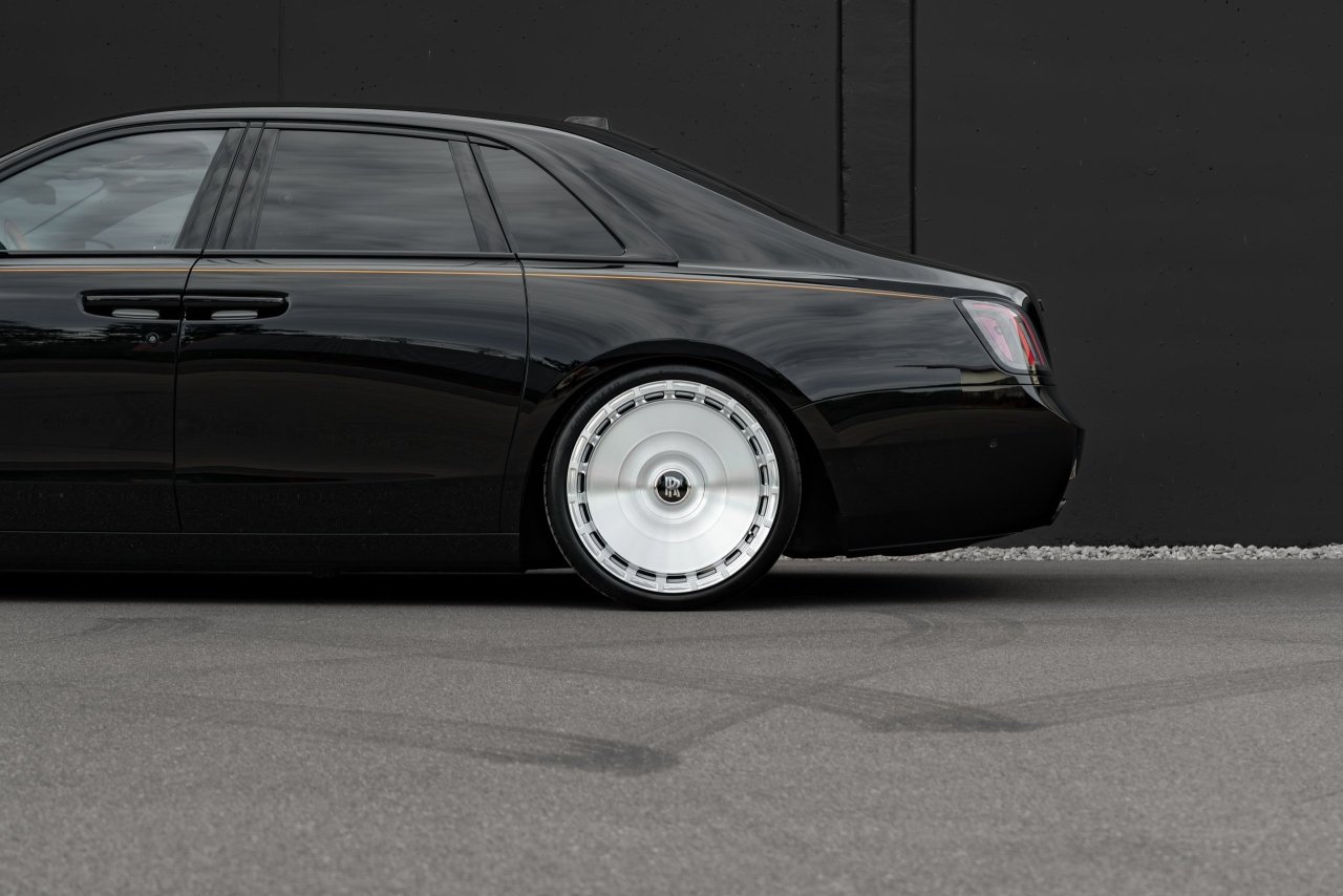 SPOFEC Rolls Royce Black Badge Ghost Series II (6)